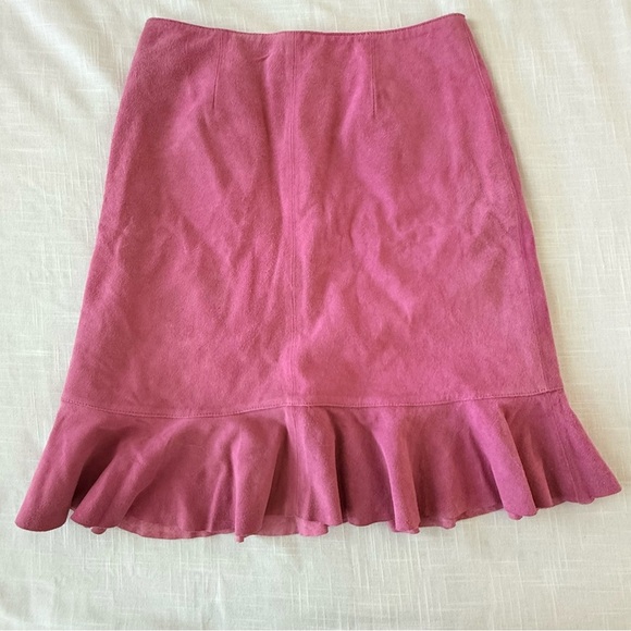 Lilly Pulitzer Dresses & Skirts - Vintage Lilly Pulitzer Pink Suede Petal Skirt Size 0